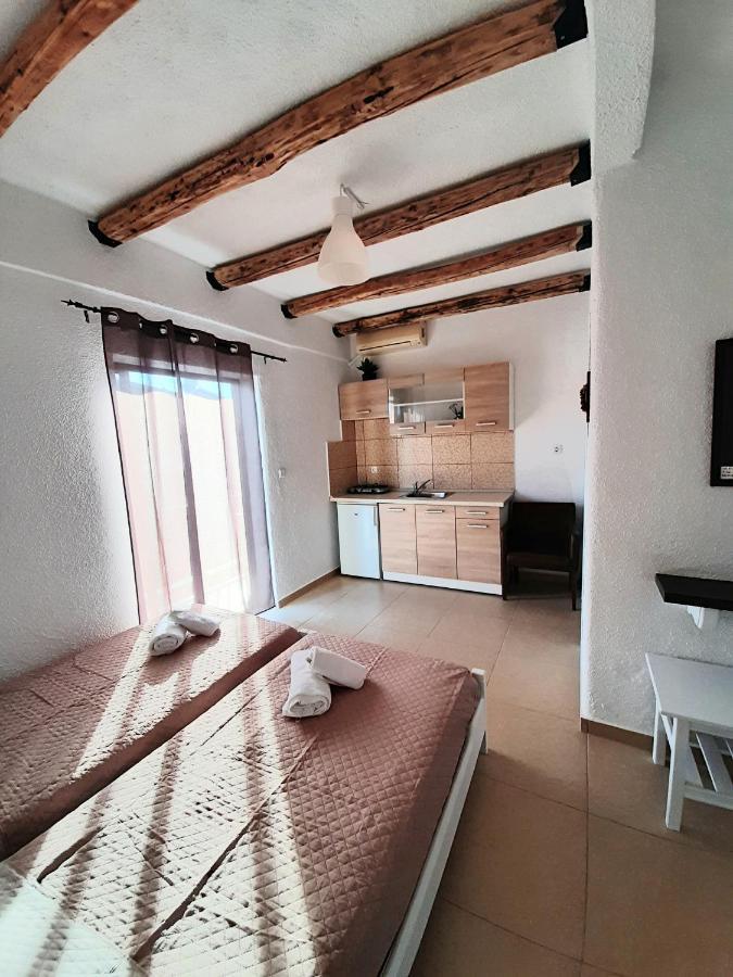 חניוטי Mariza Apartments -Studios חדר תמונה
