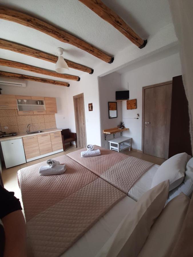חניוטי Mariza Apartments -Studios מראה חיצוני תמונה
