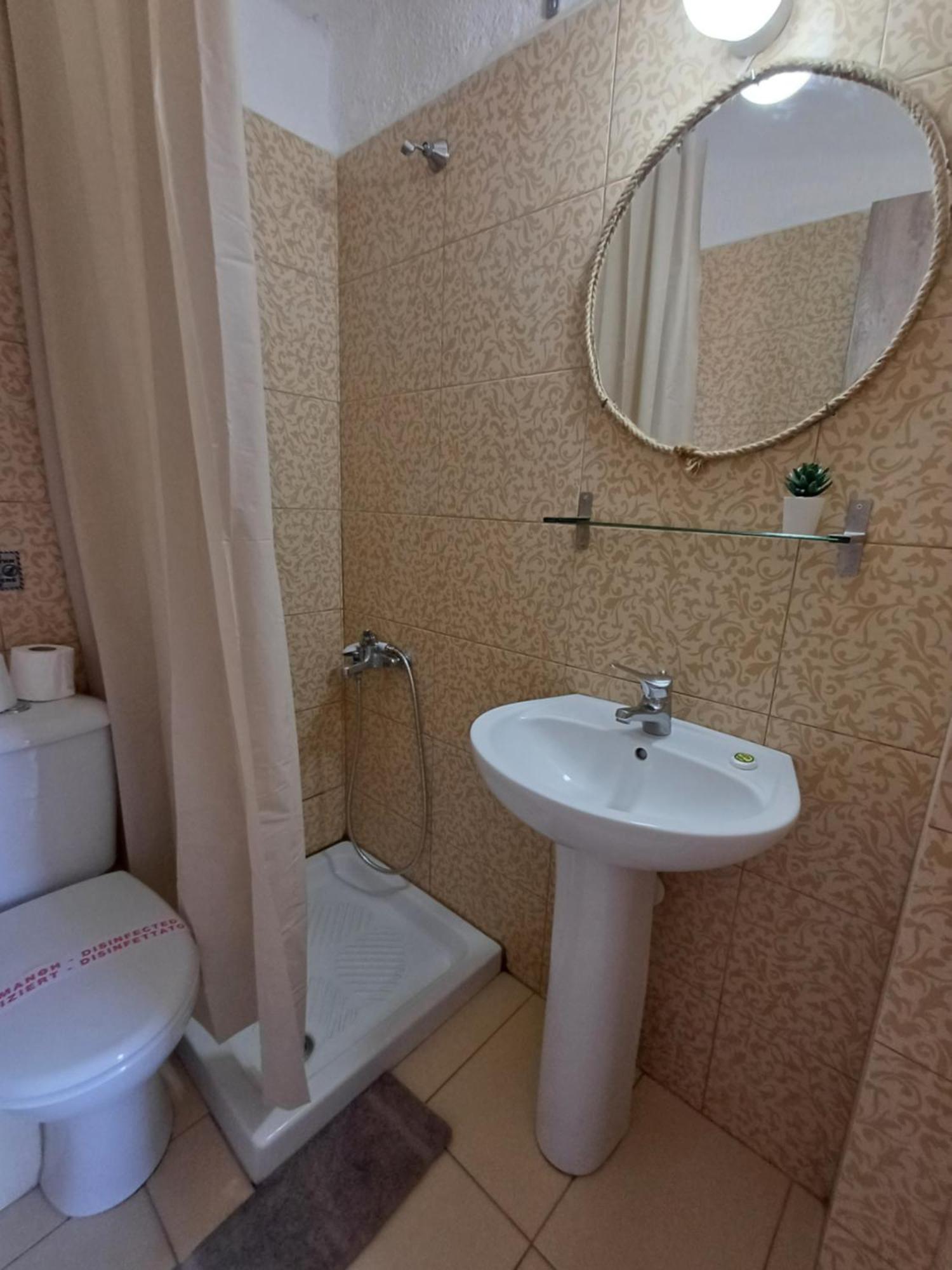 חניוטי Mariza Apartments -Studios מראה חיצוני תמונה